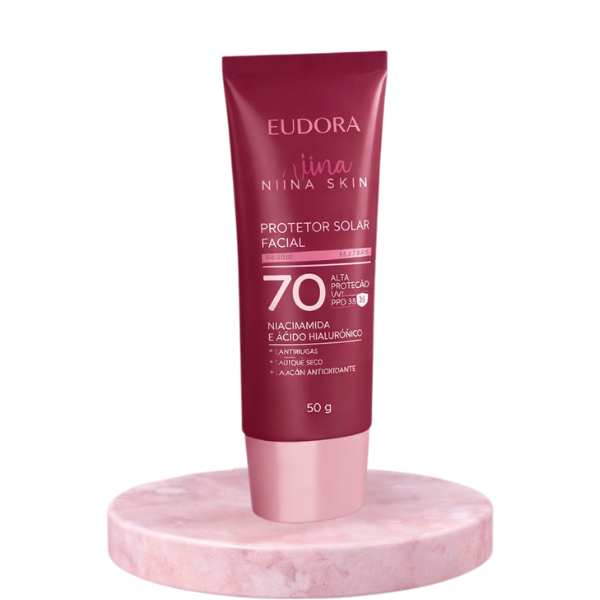 EUDORA NIINA SKIN PROTETOR SOLAR FACIAL ANTIOLEOSIDADE FPS 70 REGULAR 40g |