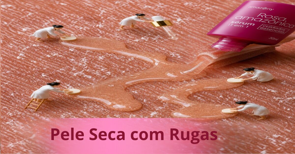 Serum Rosa Amazonica para pele seca com rugas aplicado na pele com mini humanas hidratando e suavizando linhas fina.