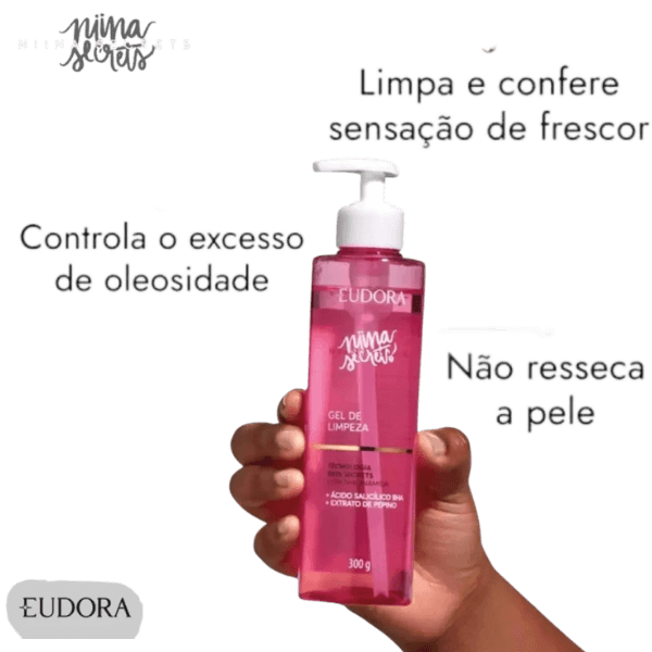 Gel de Limpeza Niina Secrets para controle da oleosidade e sensação de frescor